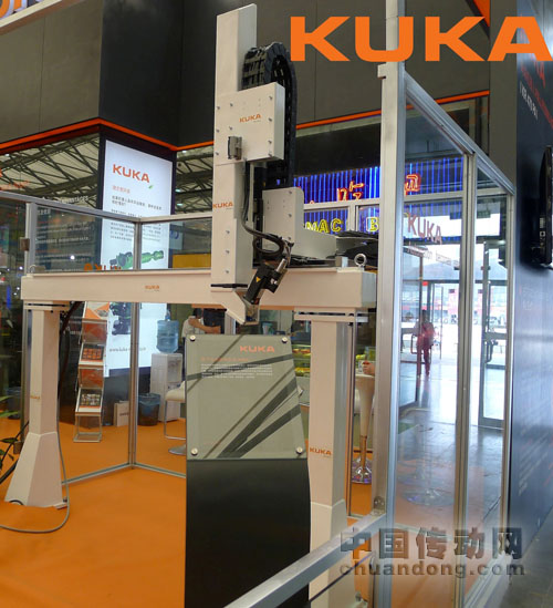 庫(kù)卡機(jī)器人（上海）在ProPak China 2011上展示KMC