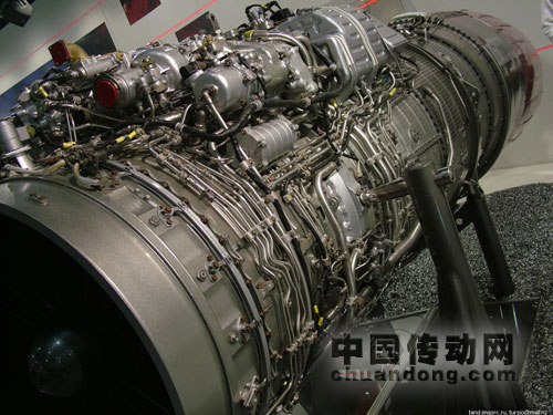 117S型渦扇發(fā)動機(jī)