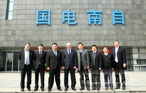 俄羅斯辛特斯集團總裁科羅廖夫一行到國電南自公司參觀交流
