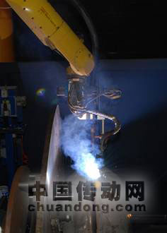 上圖為：FANUC Robotics ARC Mate 120iC機(jī)器人