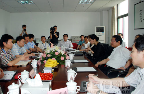 南京市副市長李侃楨一行到南自信息公司調研